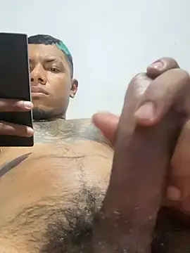 Stripchat Live Sex Cam of lil_durck777