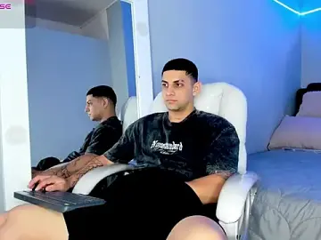 Stripchat Live Sex of Alex_cute77