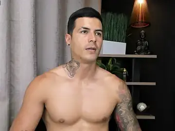 Stripchat Free Porn Cam of andres-clark92