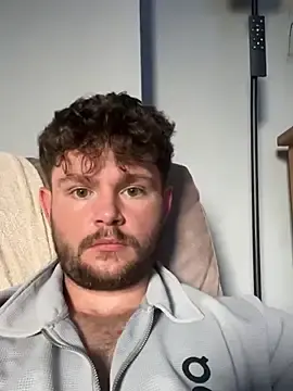 Stripchat Free Porn Cam of Ronnie153