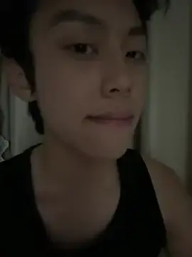 Stripchat Sex Cam of Ethan7063