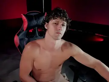 Stripchat Free Porn Cam of dirty-boss