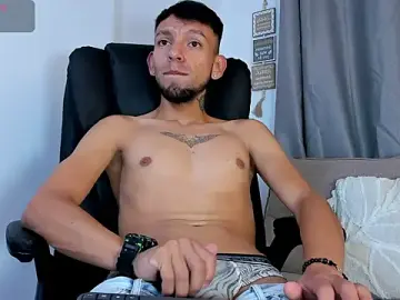 Stripchat Live Porn of Steban_silv