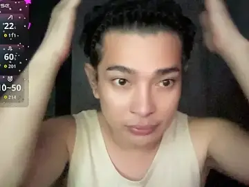 Stripchat Live Sex of Treat2Heaven