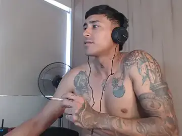 Stripchat Watch Live Sex Cams of felipelopezz23