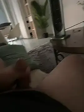 Stripchat Live Sex Cam of Ryan06617