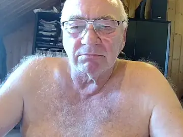 Stripchat Adult Webcam of biggandybig