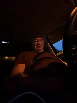 Stripchat Watch Live Sex Cams of biggandybig