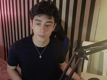 Stripchat Best Webcam of MikeVoss_