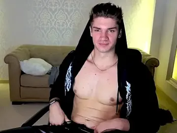 Stripchat Free Live Porn of MaxKaiden