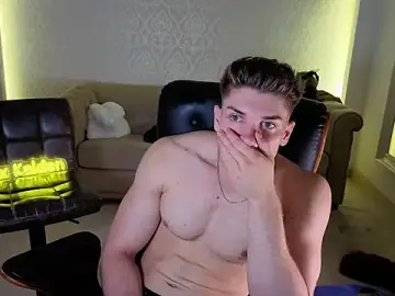 Stripchat Best Webcam of MaxKaiden