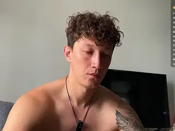 Stripchat Live Sex Cam of ohh_dani