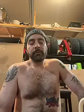 Stripchat Free Porn Cam of Fade_Solo