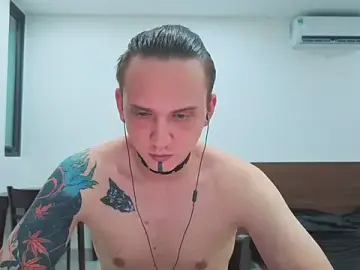 Stripchat Free Live Porn of Silent_Stitch
