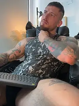 Stripchat Live Sex Cam of DimitriSullivan_