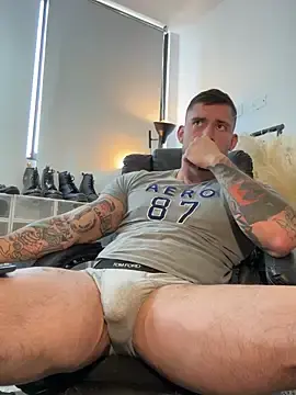 Stripchat Free Live Porn of DimitriSullivan_