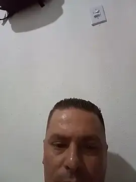 Stripchat Free Live Porn of LOIROGOSTOSO87