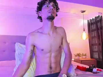 Stripchat Free Live Porn of MichaelEvanss_