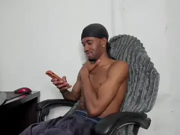 Stripchat Watch Live Sex Cams of Kofi_exotic_2