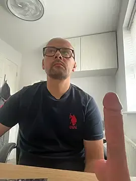 Stripchat Live Porn of NakedAndrewHot