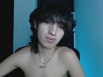 Stripchat Sex Cam of littlextreme