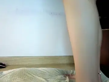 Stripchat Live Porn of Feniix__