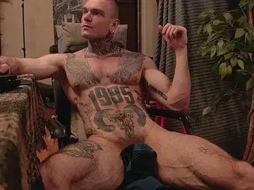 Stripchat Live Porn of bulatov_xx