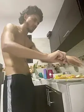Stripchat Live Porn of Kriss_Edwards