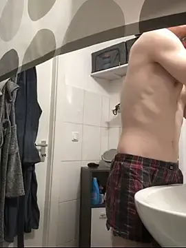 Stripchat Watch Live Sex Cams of Spielzeugtwink