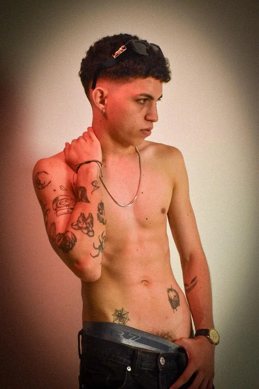cameron_lux77