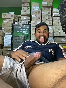 Stripchat Sex Cam of Sheik_z_o