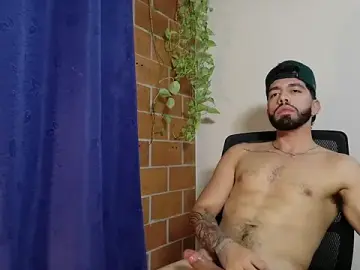 Stripchat Adult Webcam of David-Nova_