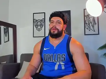 Stripchat Sex Cam of Justin_kingX7