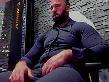 Stripchat Live Sex Cam of David_Big_Daddy