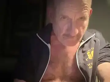 Stripchat Free Porn Cam of BigDadPenis