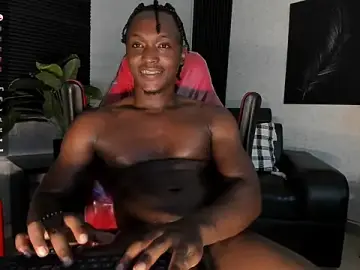 Stripchat Free Porn Cam of DannSmmith