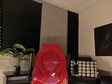 Stripchat Sex Cam of DannSmmith