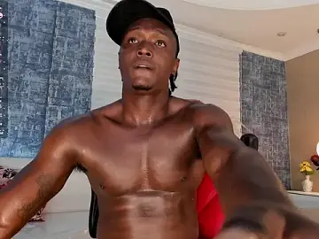 Stripchat Free Porn Cam of DannSmmith