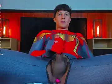Stripchat Free Porn Cam of Leo_Savage_