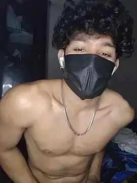 Stripchat Adult Webcam of roxiii_
