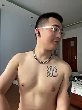 Stripchat Free Live Porn of iamtobias