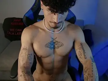 Stripchat Live Sex Cam of Thomas_Fit1