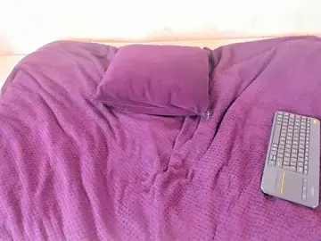 Stripchat Free Live Porn of oliver_price1