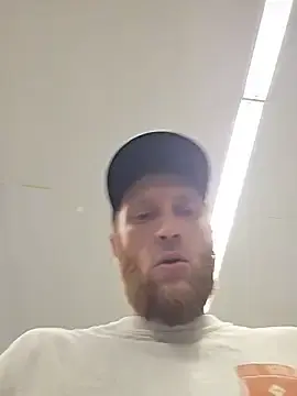 Stripchat Live Sex Cam of thatguy7733