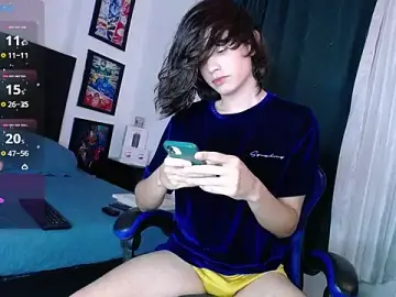 Stripchat Sex Cam of andyboy-