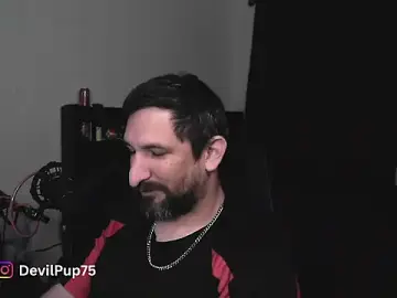 Stripchat Watch Live Sex Cams of DevilPup75_