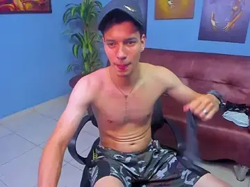 Stripchat Live Sex Cam of Brian_test