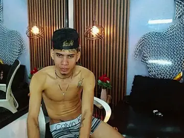 Stripchat Free Live Porn of Skinny_cute_Alyer