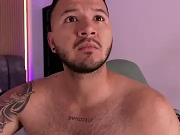 Stripchat Live Sex Cam of mister_miike