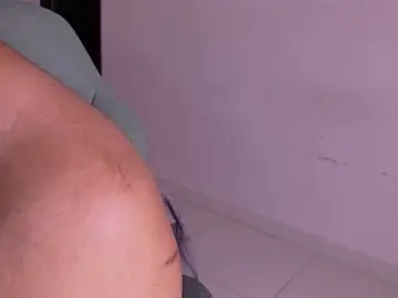 Stripchat Sex Cam of mister_miike